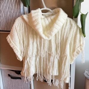White Elegant Short Sleeve Sweater